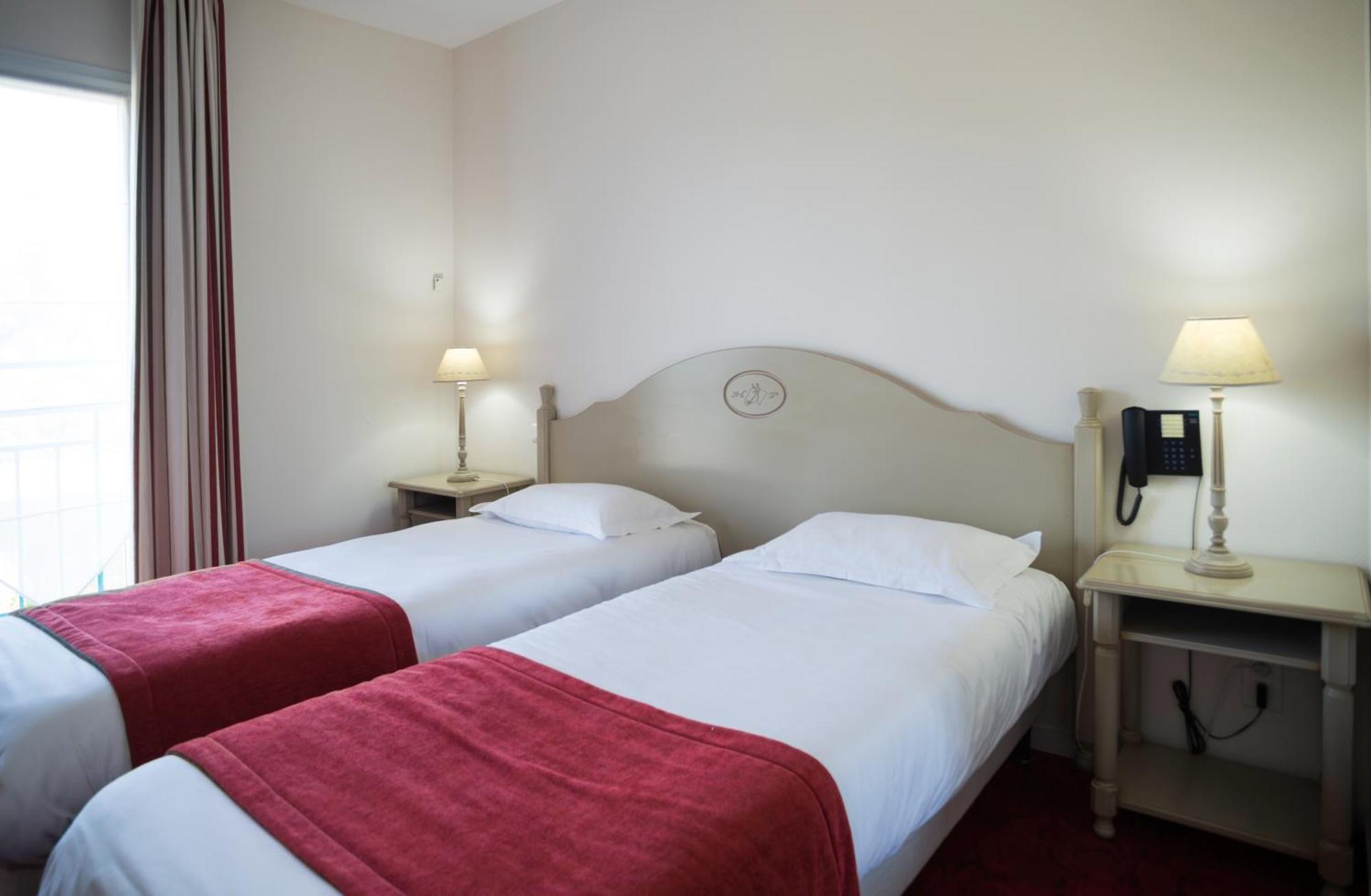 Brit Hotel Du Perche Nogent-le-Rotrou Ngoại thất bức ảnh